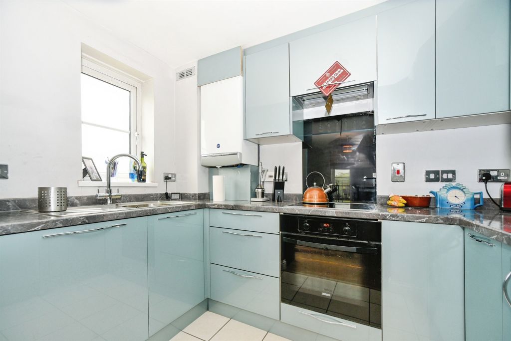 Property photo 2 of 11