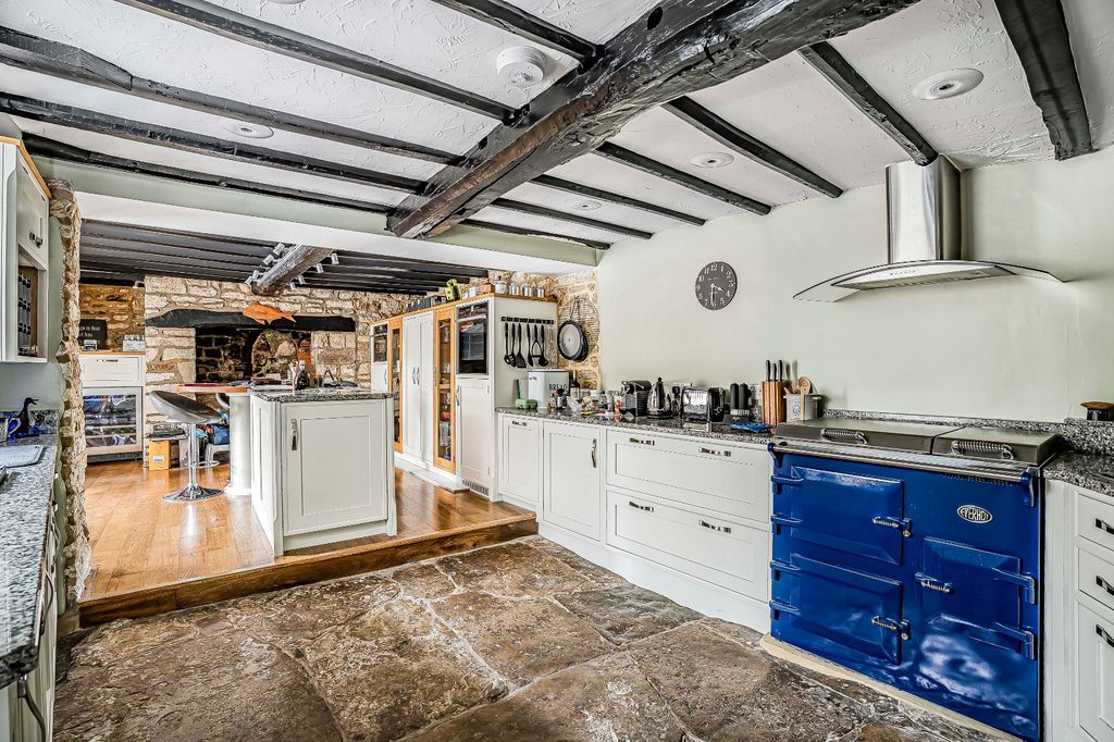 Property photo 2 of 13 Kitchen