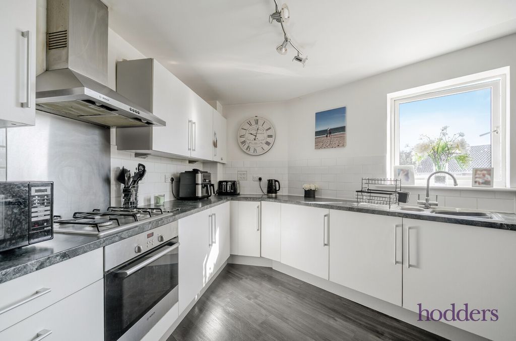 Property photo 3 of 15 B4Ad52A7-De17-4E0...