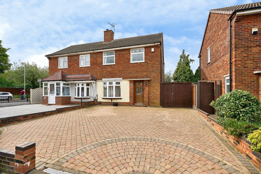 Property photo 1 of 20