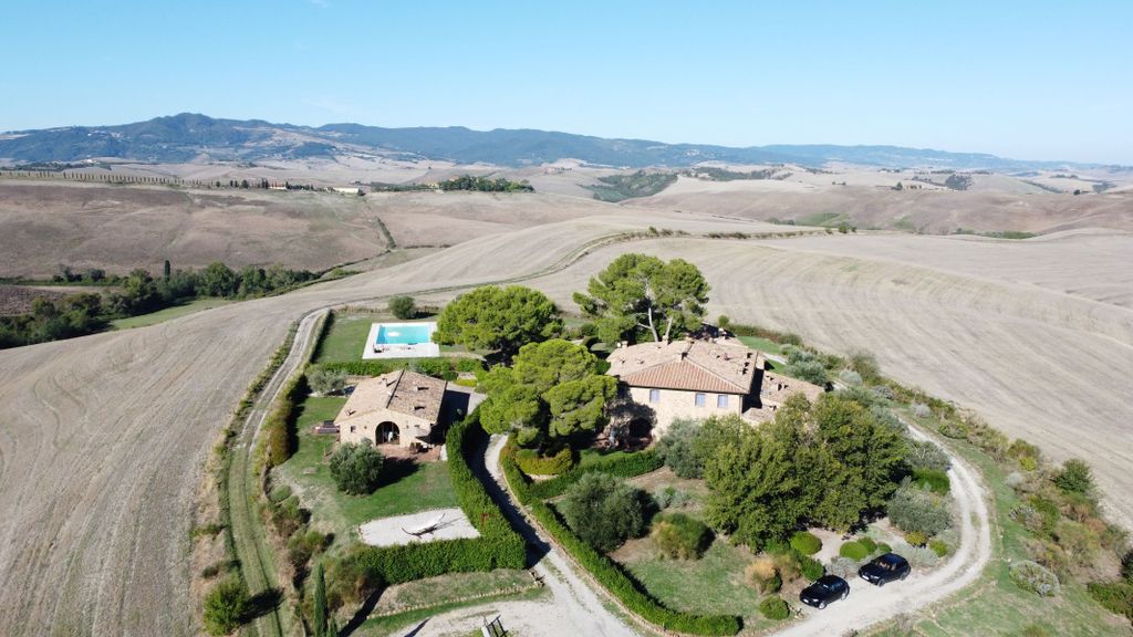 Property photo 2 of 12