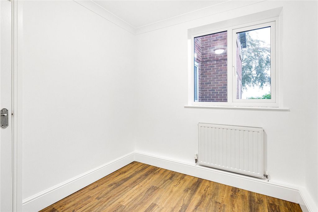 Property photo 3 of 10 Picture No. 08