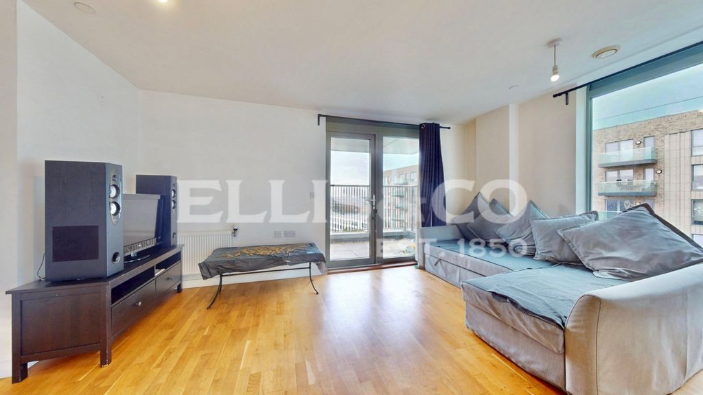 Property photo 2 of 9 Picture No. 40