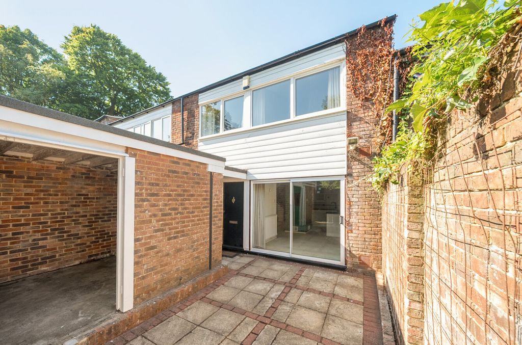 Property photo 1 of 12 1336868-1-6899B15...