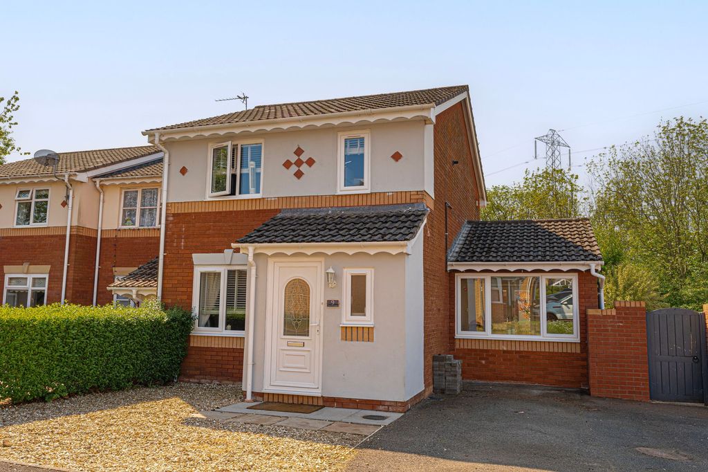 Property photo 2 of 48