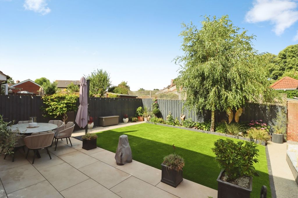 Property photo 2 of 21 Pbox-Img.Jpg