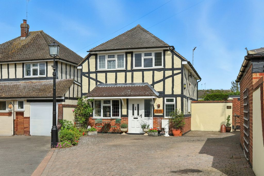 Property photo 1 of 19 Picture No. 31