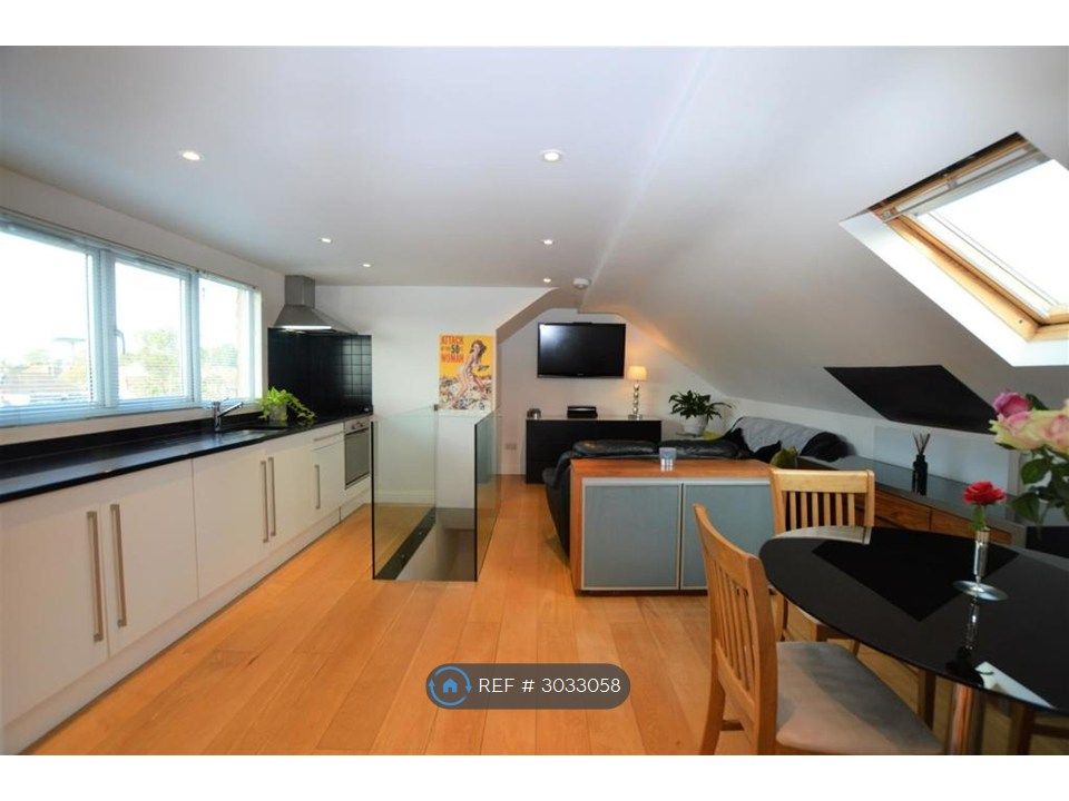 Property photo 2 of 6