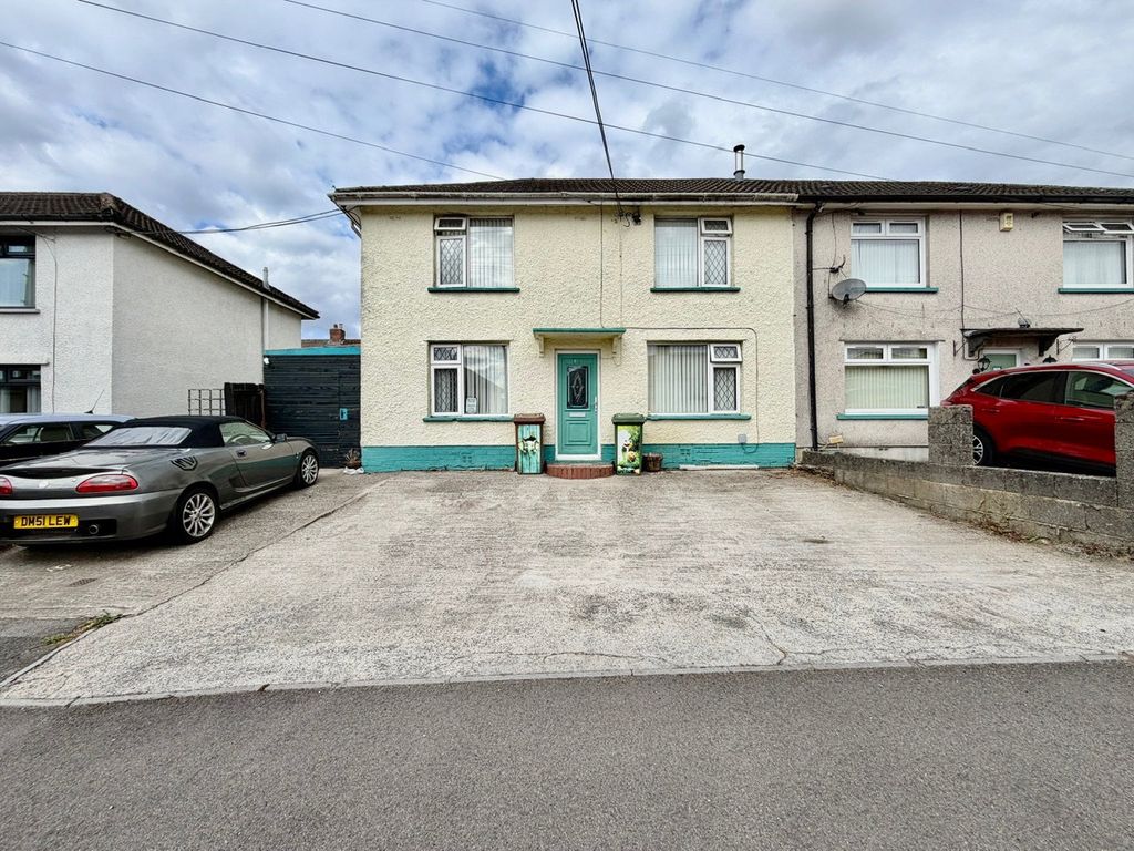 Property photo 1 of 33
