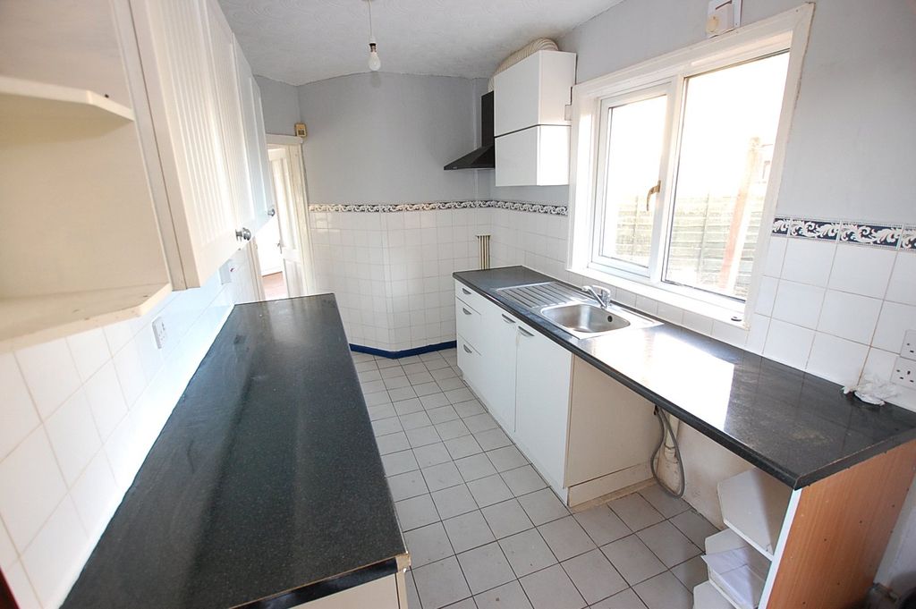 Property photo 3 of 14 Picture No. 12