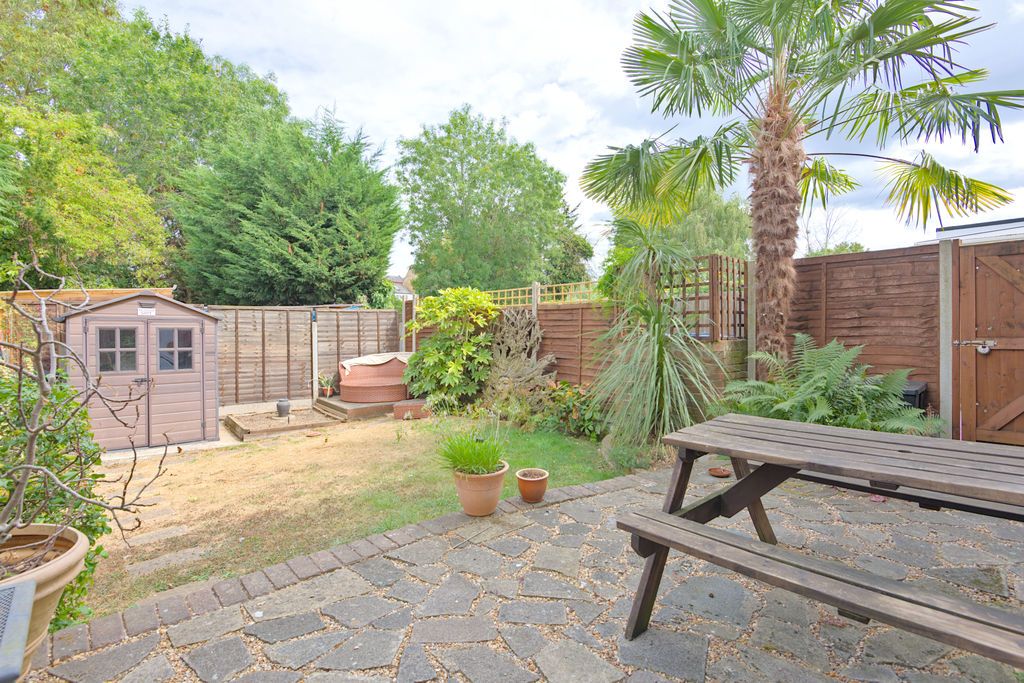 Property photo 2 of 13 Photo 11