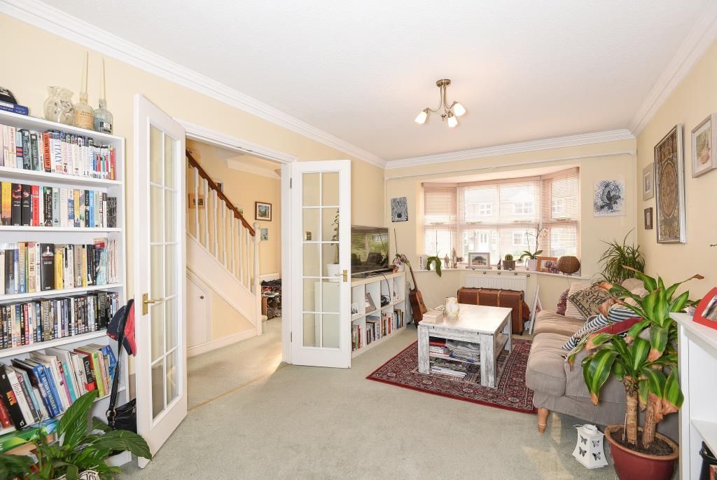Property photo 2 of 10 Sitting Room