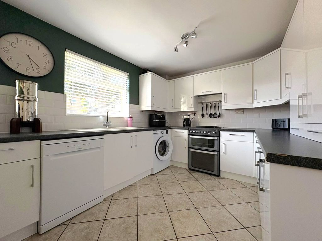 Property photo 3 of 18 Picture No. 09
