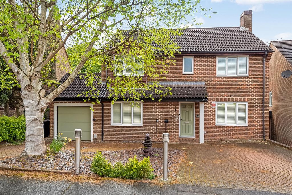 Property photo 1 of 15 External