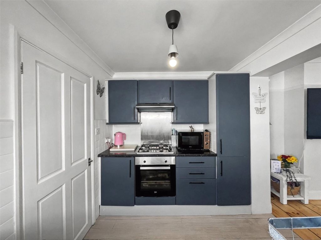 Property photo 3 of 10 Picture No. 22