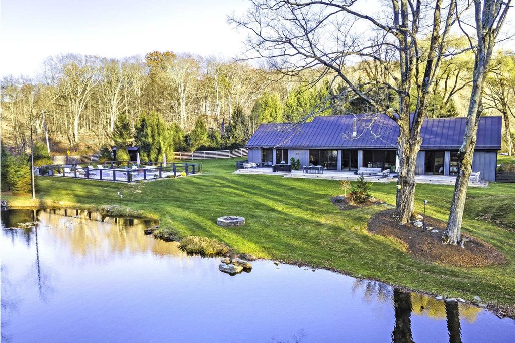 Property photo 1 of 29