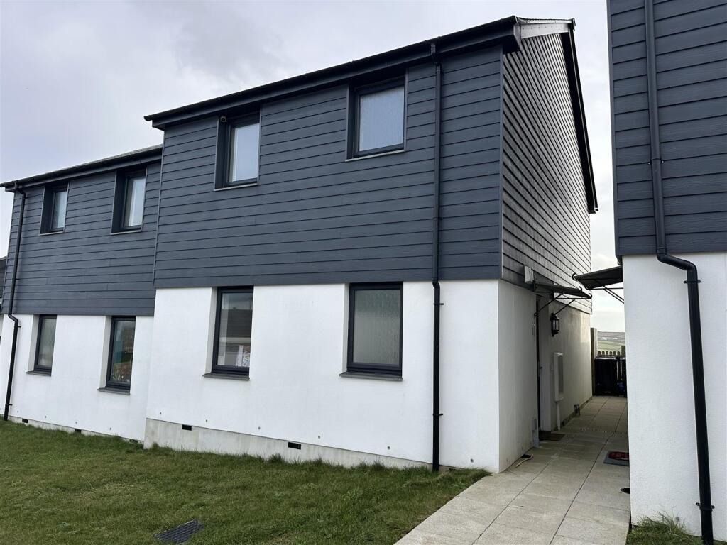 Property photo 1 of 20 4864070