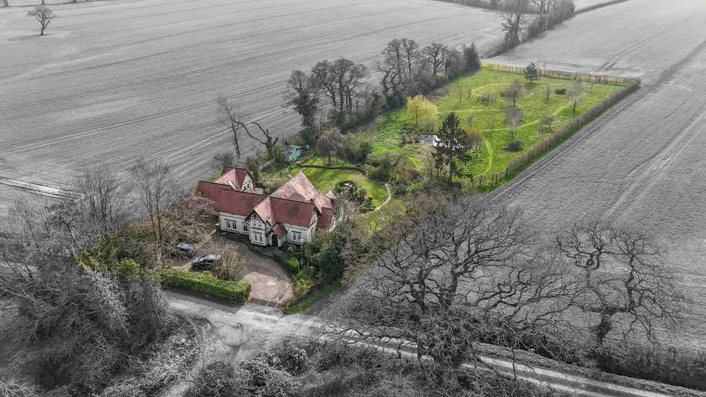 Property photo 1 of 27 Aerial