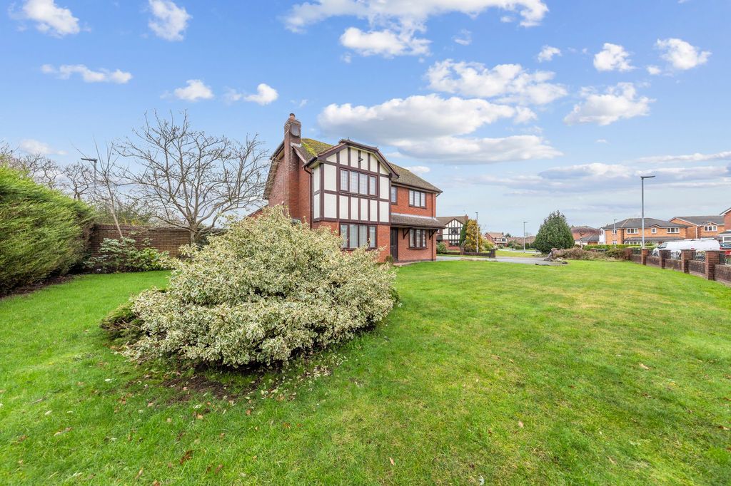 Property photo 3 of 34