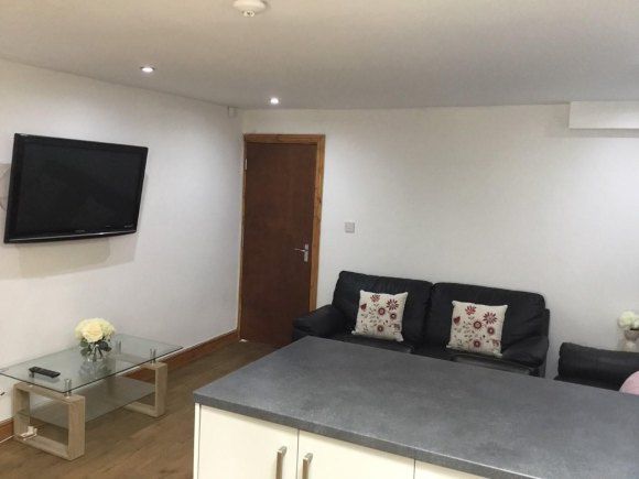 Property photo 2 of 17 Lounge Kitchen 1.Jpg