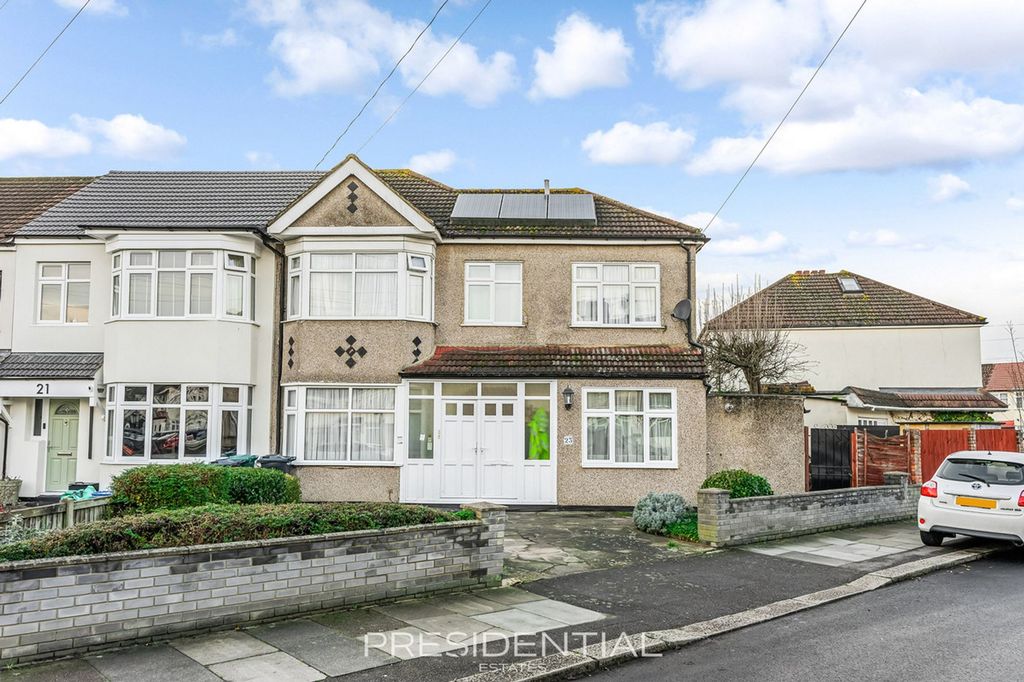 Property photo 1 of 25