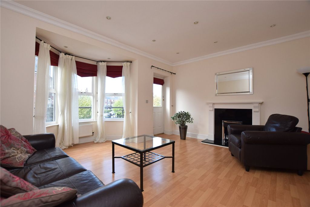 Property photo 2 of 7 Picture No. 29