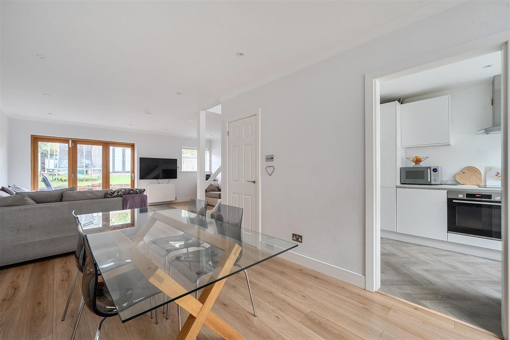 Property photo 2 of 15 Dining Room