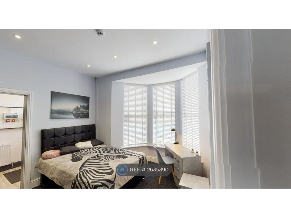 Property photo 1 of 9 Room 1