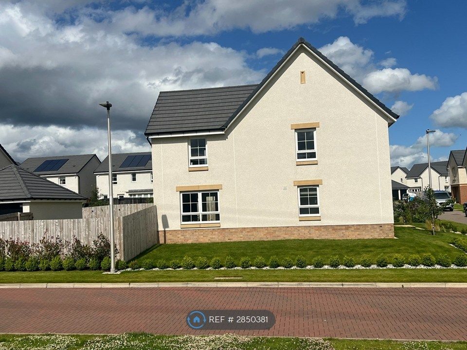 Property photo 3 of 35