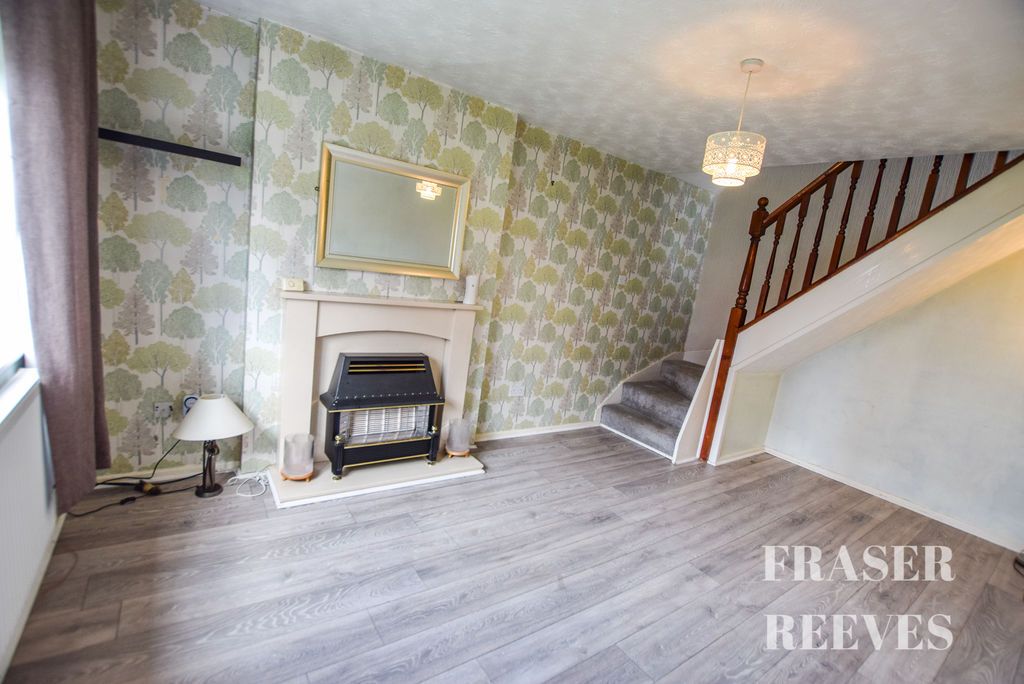 Property photo 2 of 20 Lounge