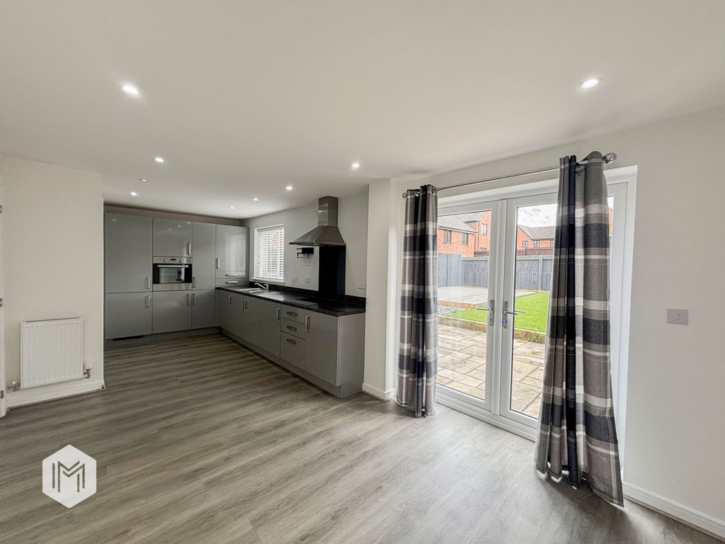 Property photo 2 of 18 Picture No. 29