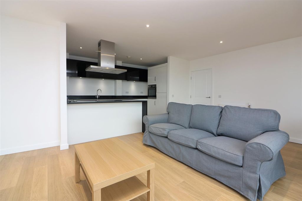 Property photo 3 of 6 Lucienne Court.Jpg