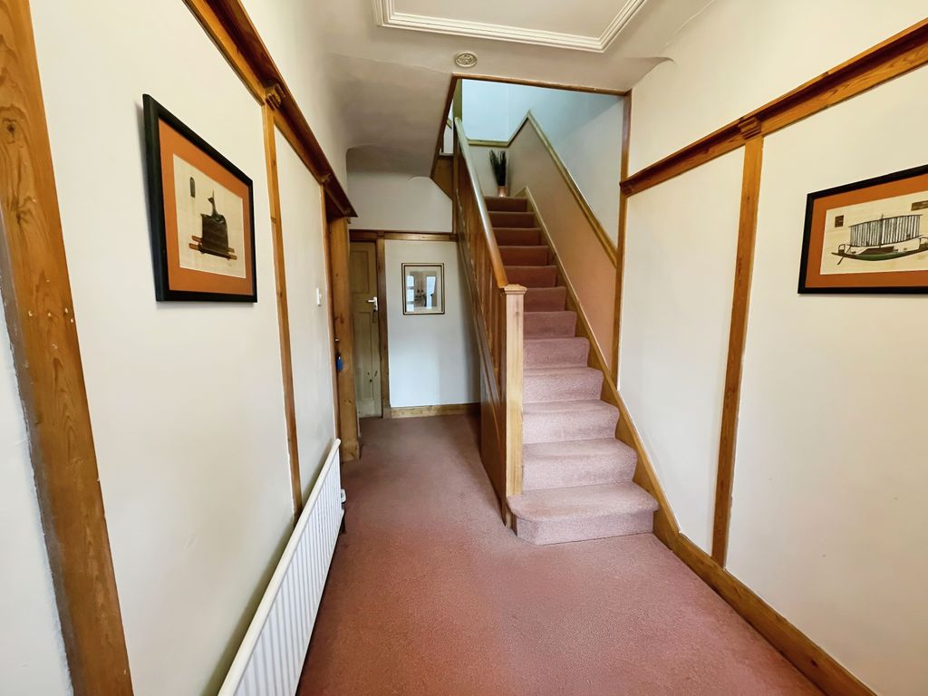 Property photo 3 of 29 9A029617-Photo-2025-01-06-11-36-02 2012