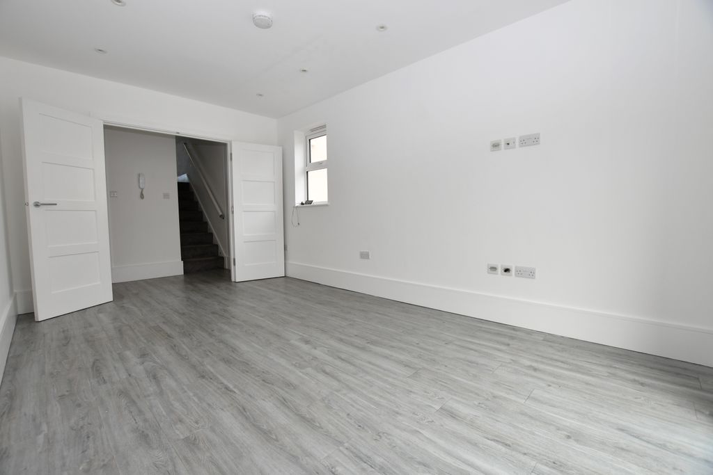 Property photo 3 of 22 2