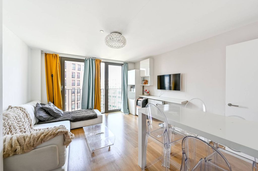 Property photo 3 of 7