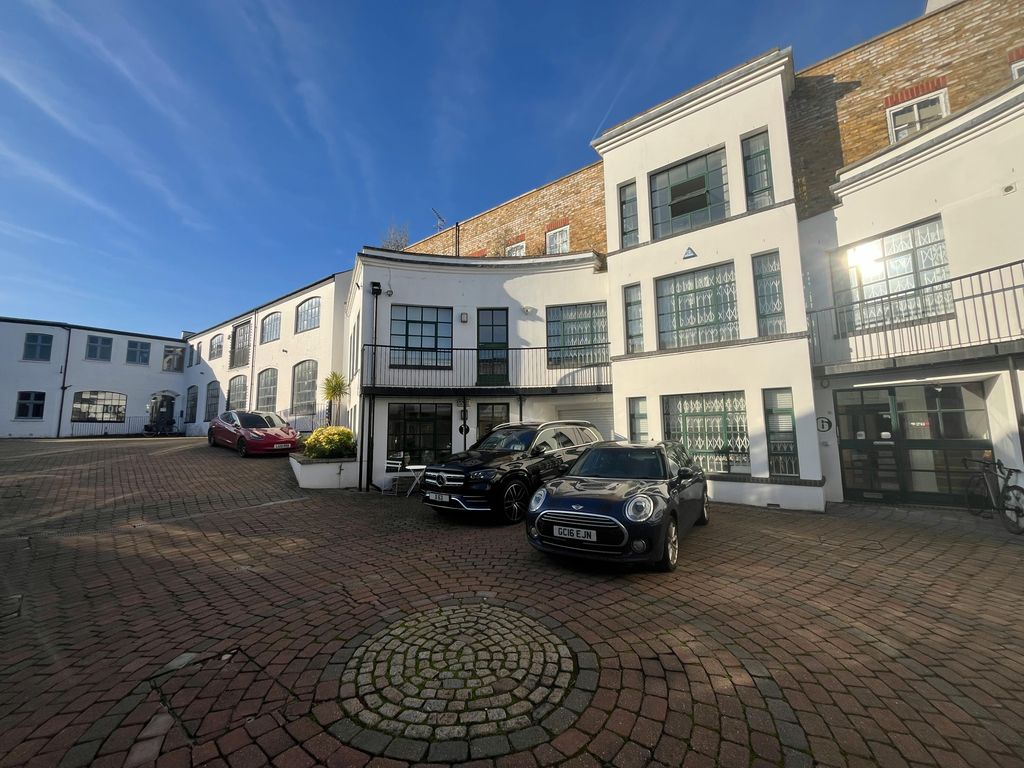 Property photo 3 of 4 20251126_115309015_Ios.Jpg