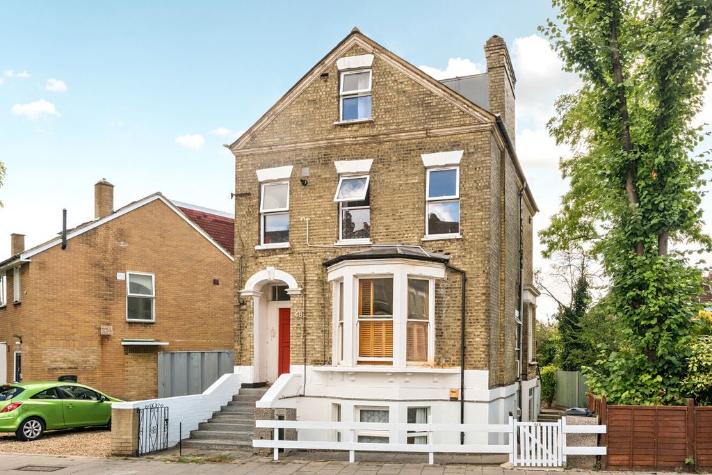Property photo 1 of 11 1-6A98041E86F67-1...