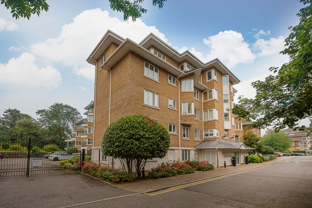 Property photo 1 of 10