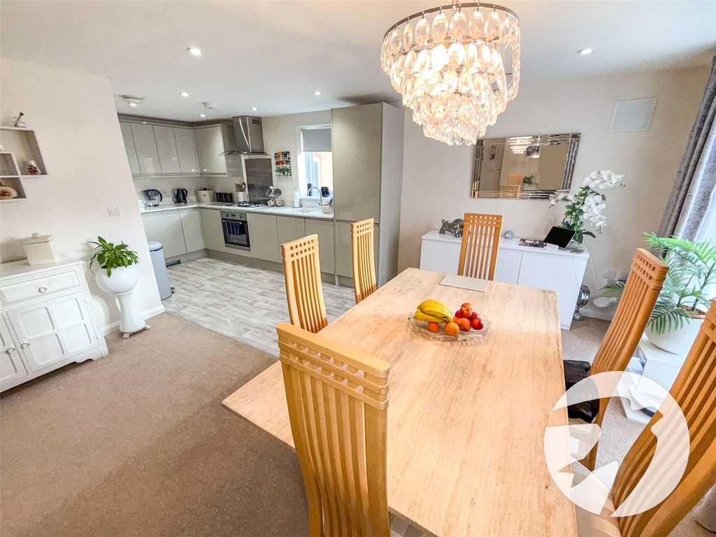 Property photo 3 of 11 Picture No. 08