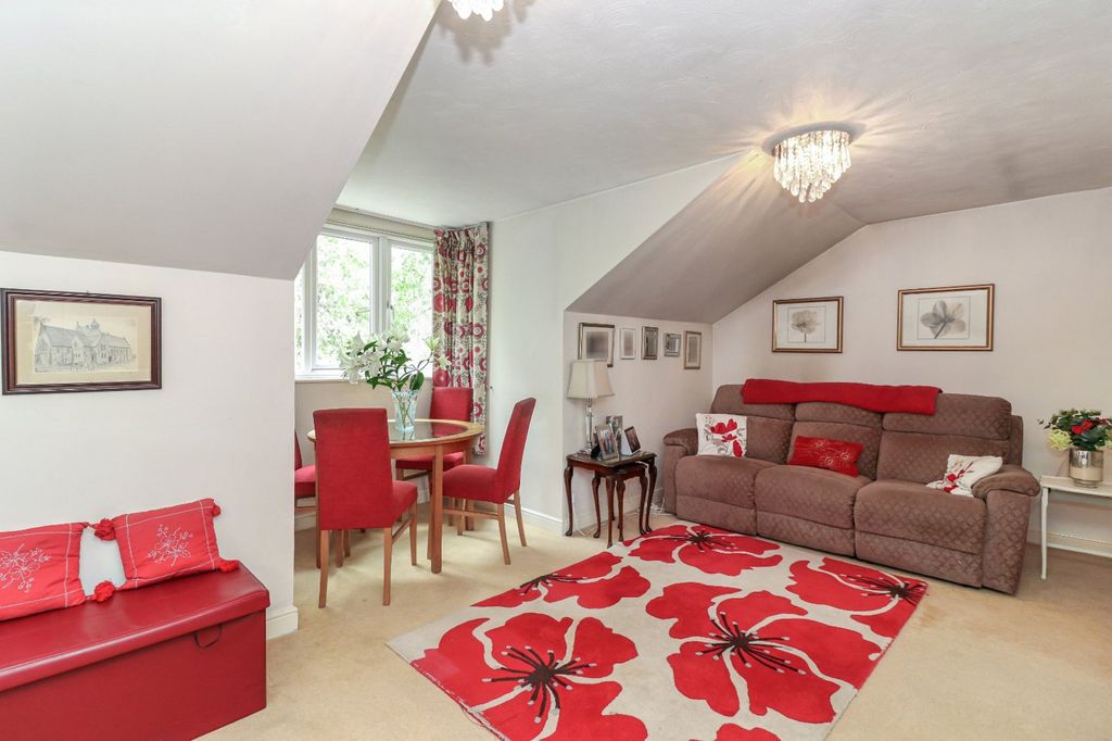 Property photo 3 of 8 Picture No. 09