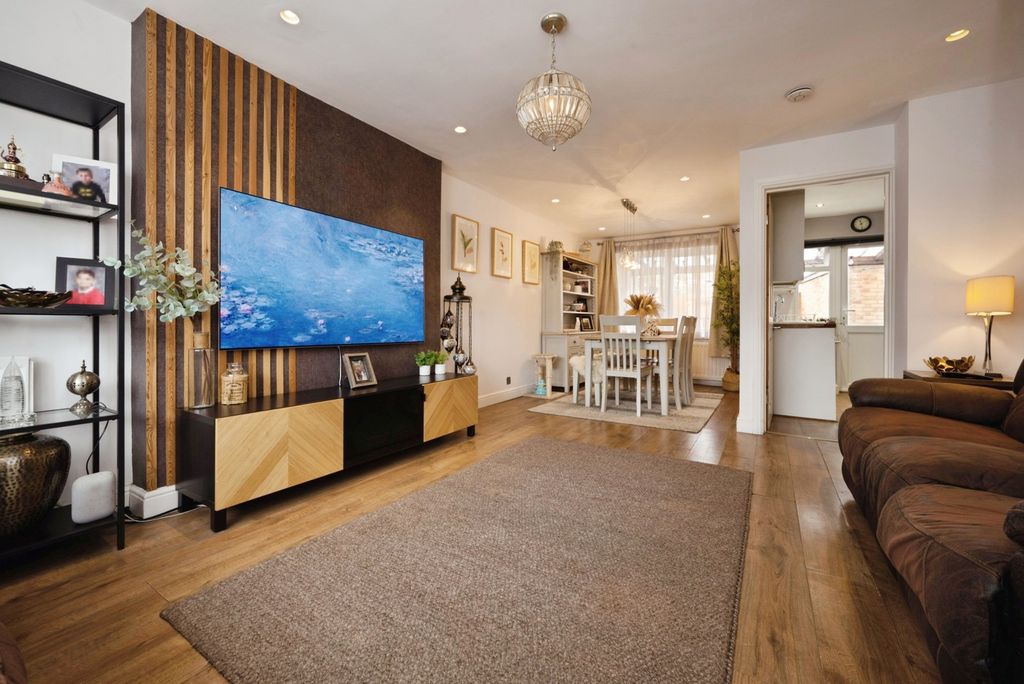 Property photo 2 of 14 Pbox-Img.Jpg