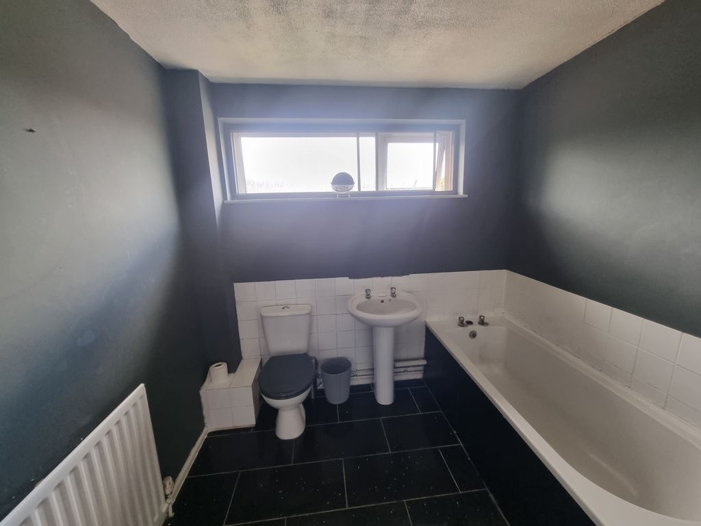 Property photo 3 of 18 Photo 5