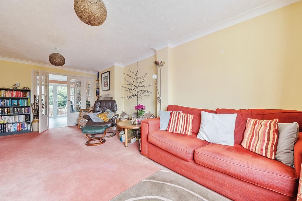 Property photo 3 of 21 Living Room