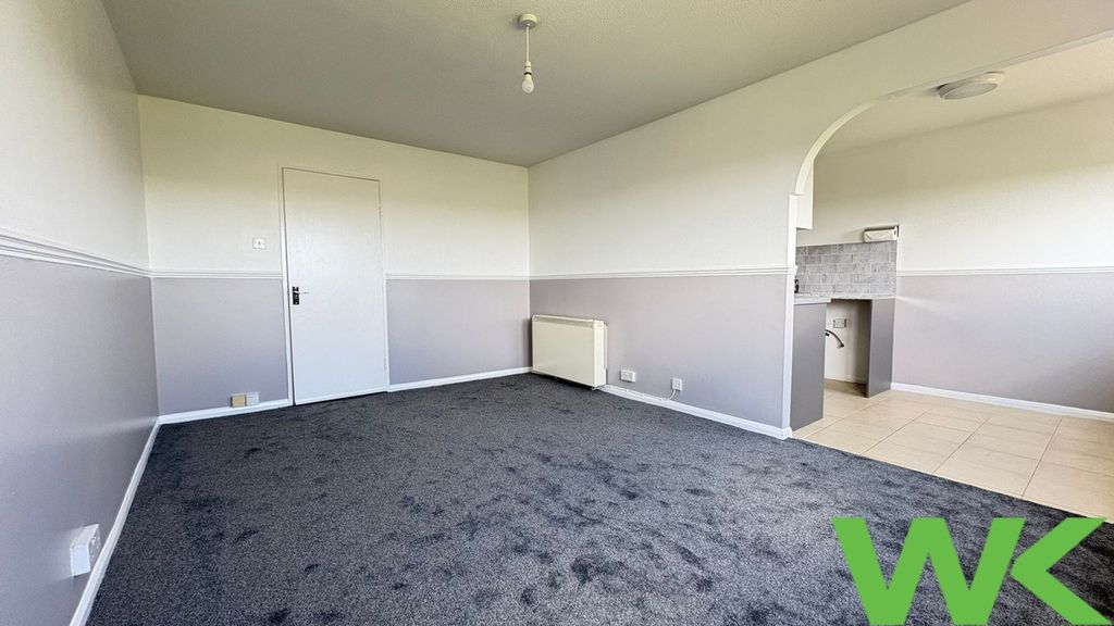 Property photo 2 of 10 Lounge