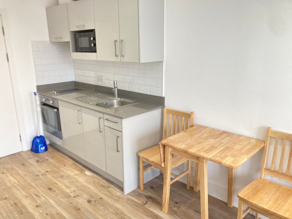 Property photo 2 of 4