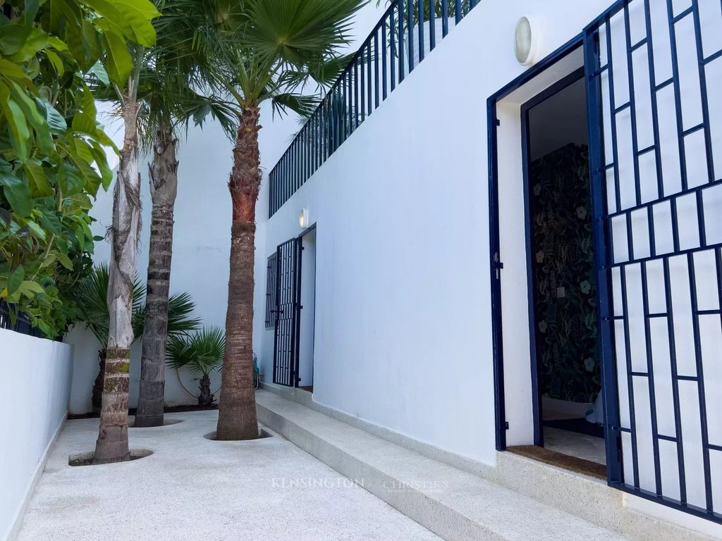 Property photo 3 of 19