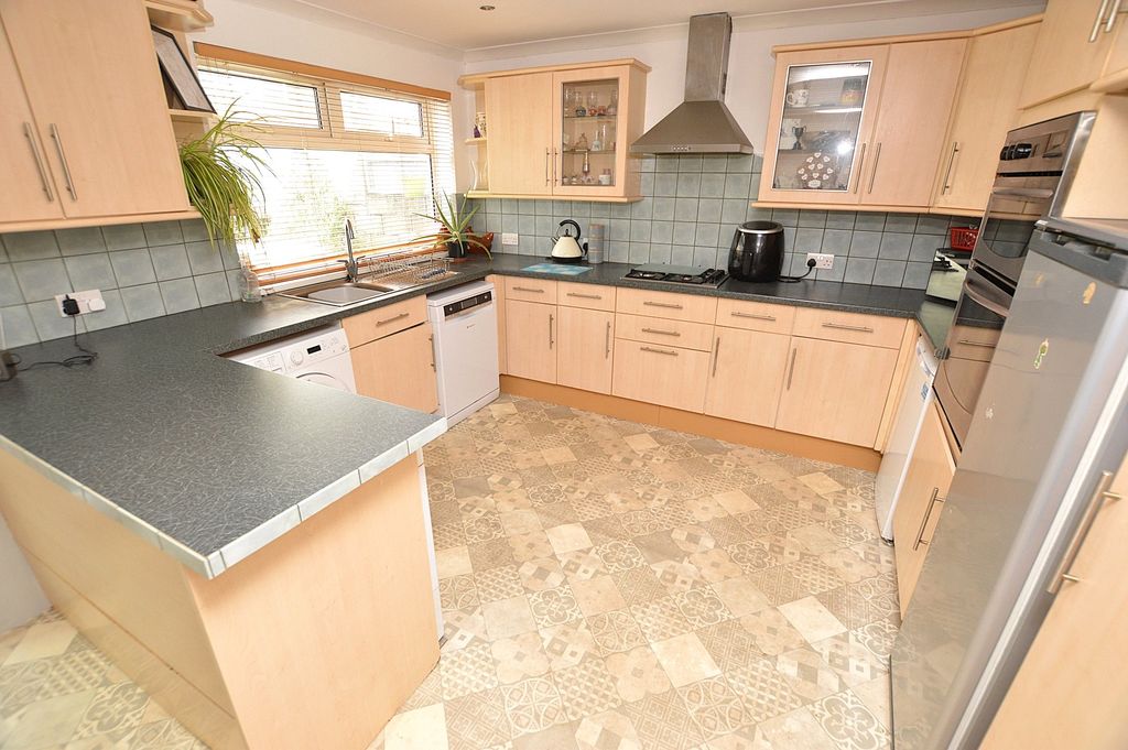 Property photo 2 of 10 Kitchen/Diner