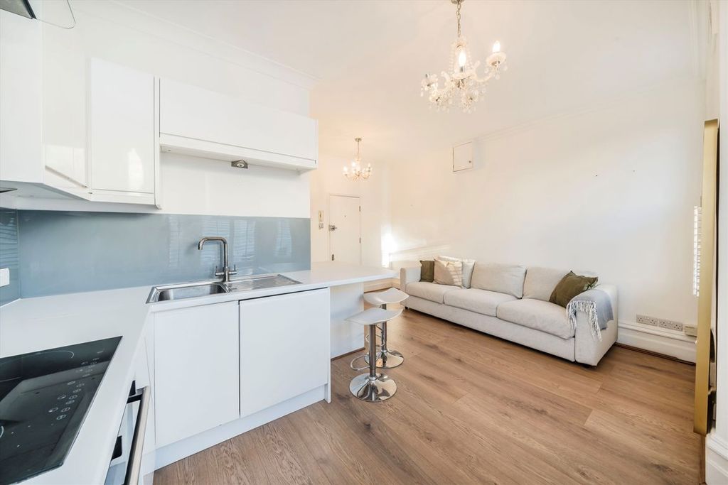 Property photo 3 of 5