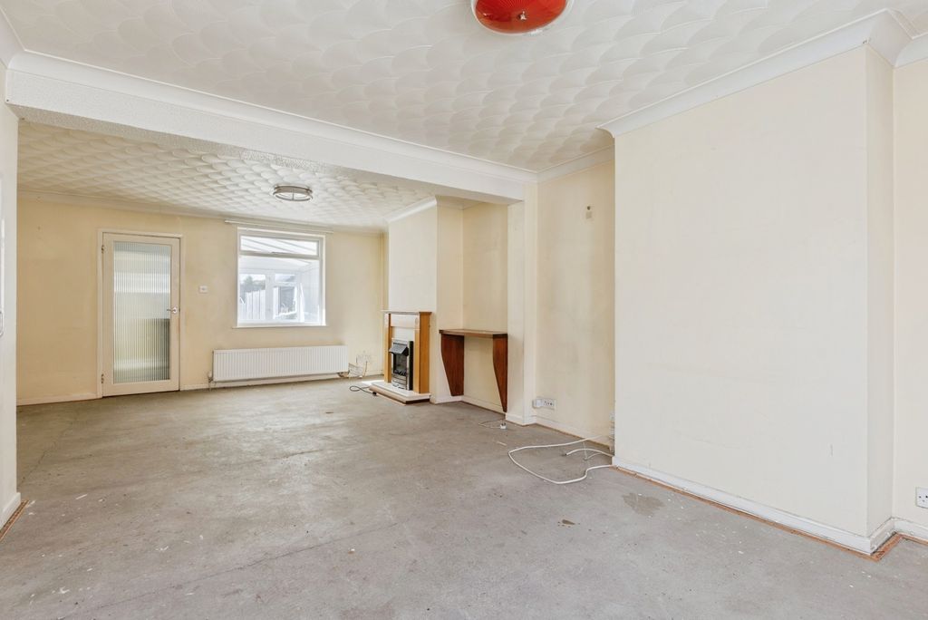 Property photo 2 of 19 Pbox-Img.Jpg