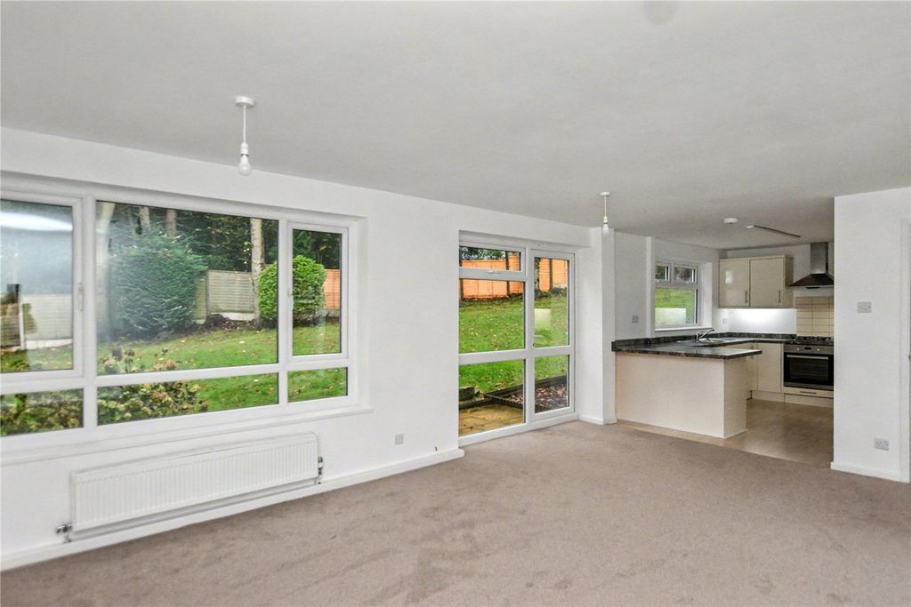 Property photo 2 of 21 Picture No. 06